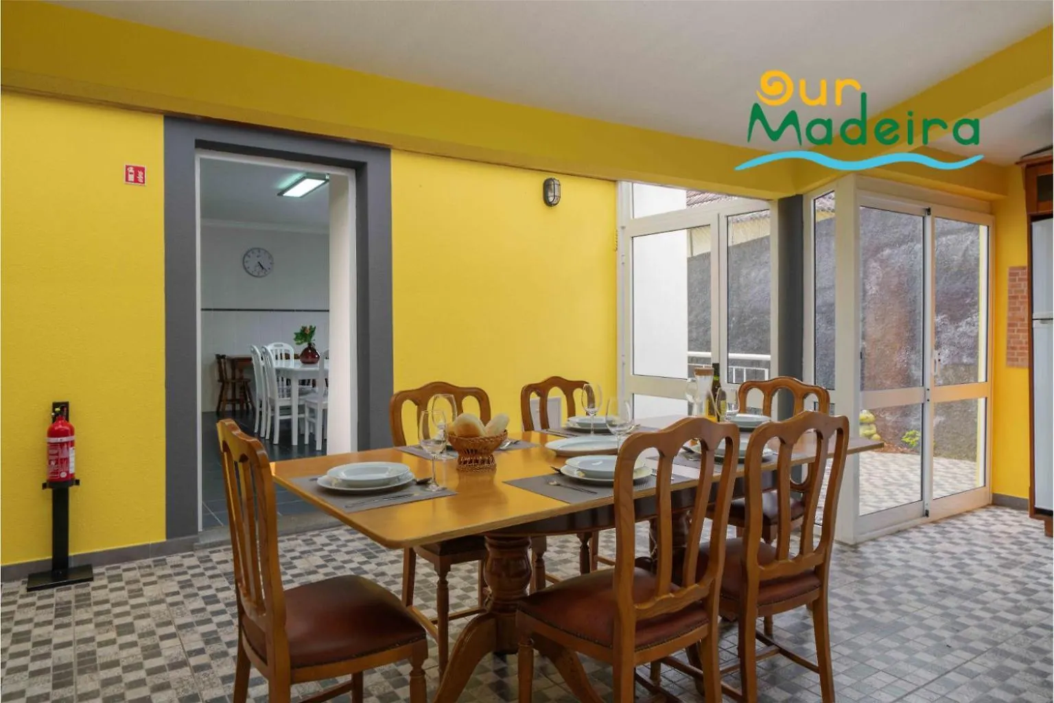 Villa Ourmadeira - Yellow House Raposeira do Logarinho